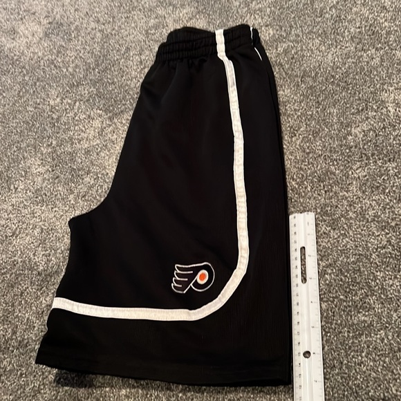 Philadelphia Flyers shorts - Picture 6 of 6